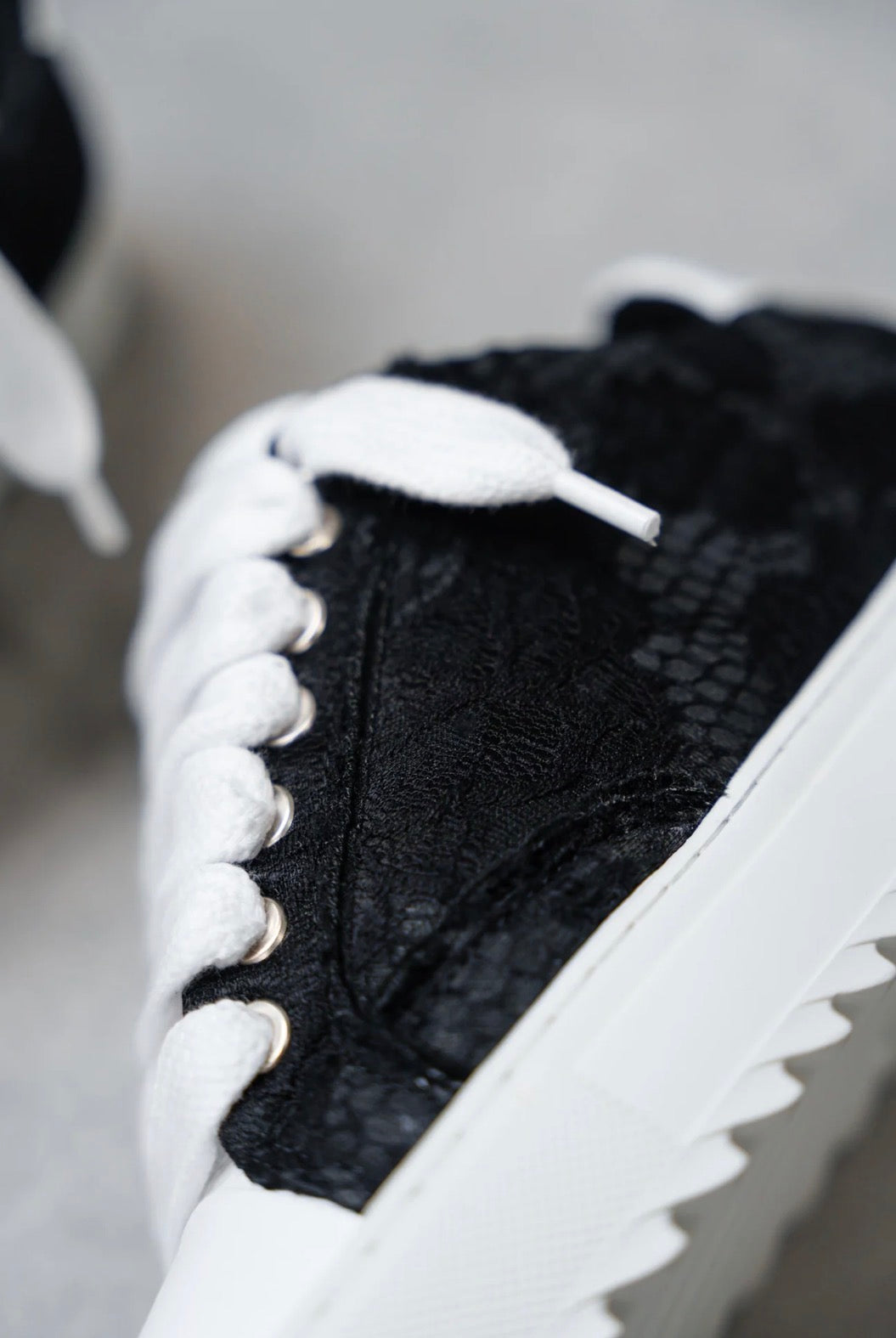 NOMÁDE LÉS LACED SNEAKER