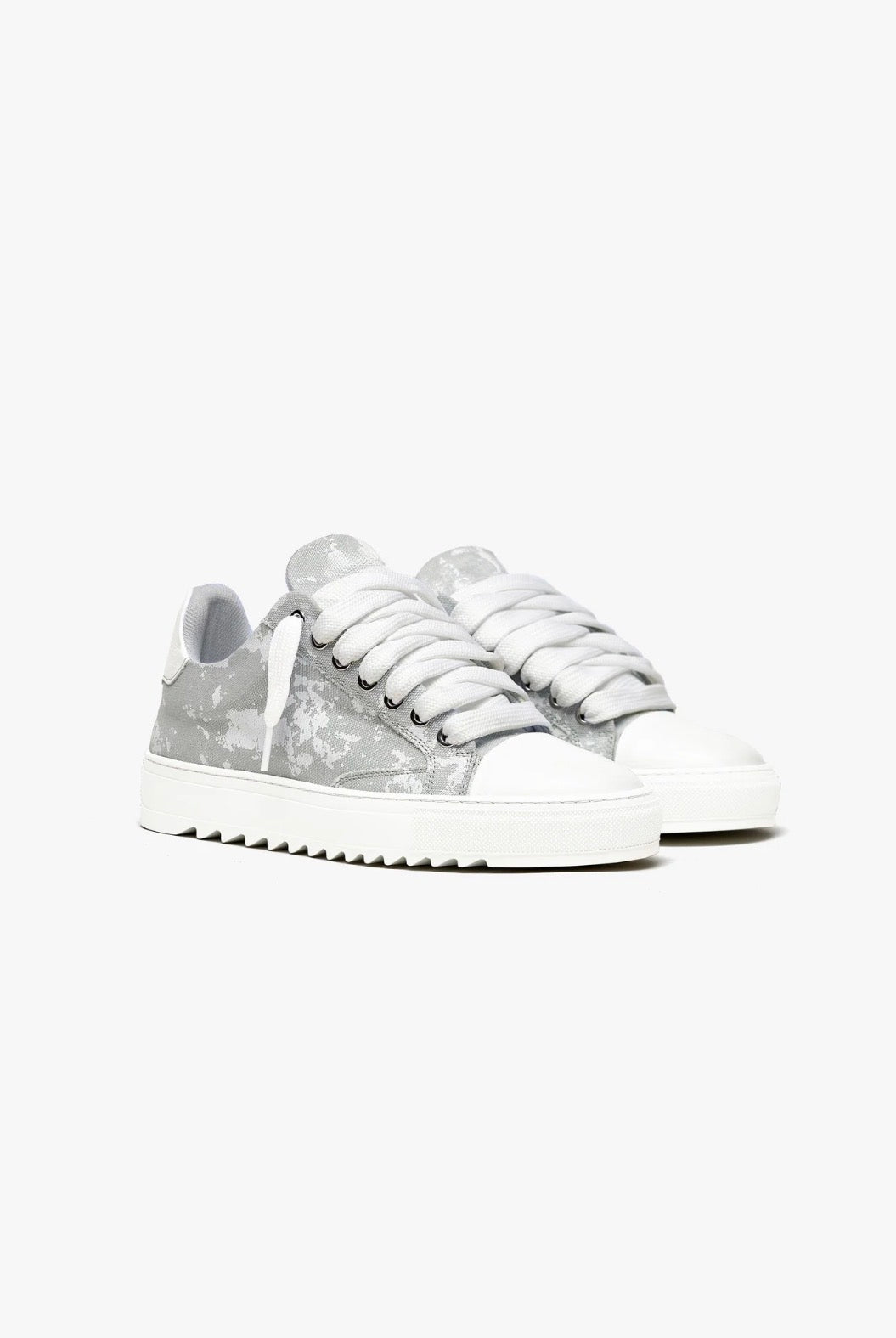 RENESANCÉ LACED SNEAKER
